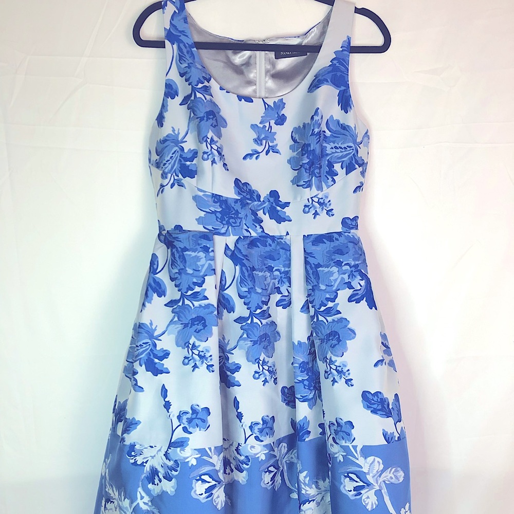 Ivanka Trump blue floral dress, size 8, new without tags. Side pockets.